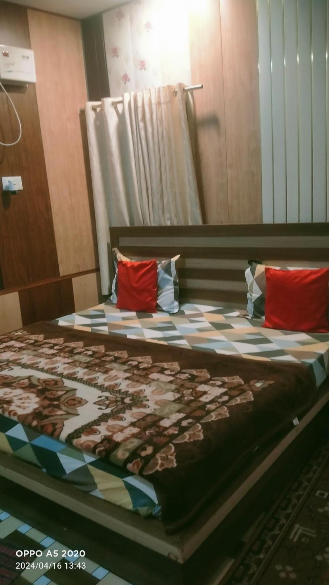 Shree Ram Guest House Near Ram Mandir Ayodhya Exteriér fotografie
